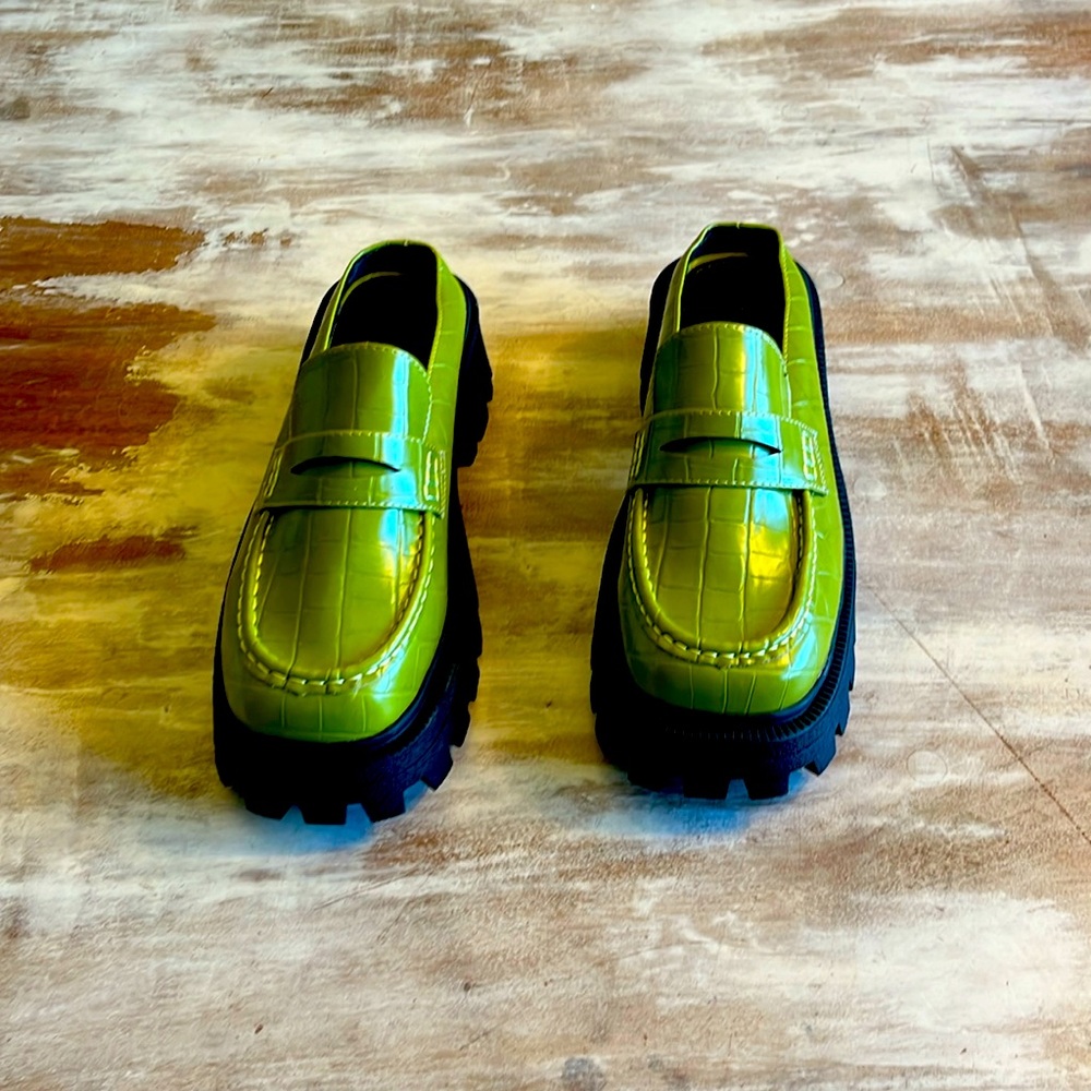 Selling Osos Design women's chunky loafers in a vibrant lime green color